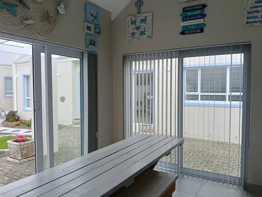 To Let 3 Bedroom Property for Rent in Sandbaai Western Cape